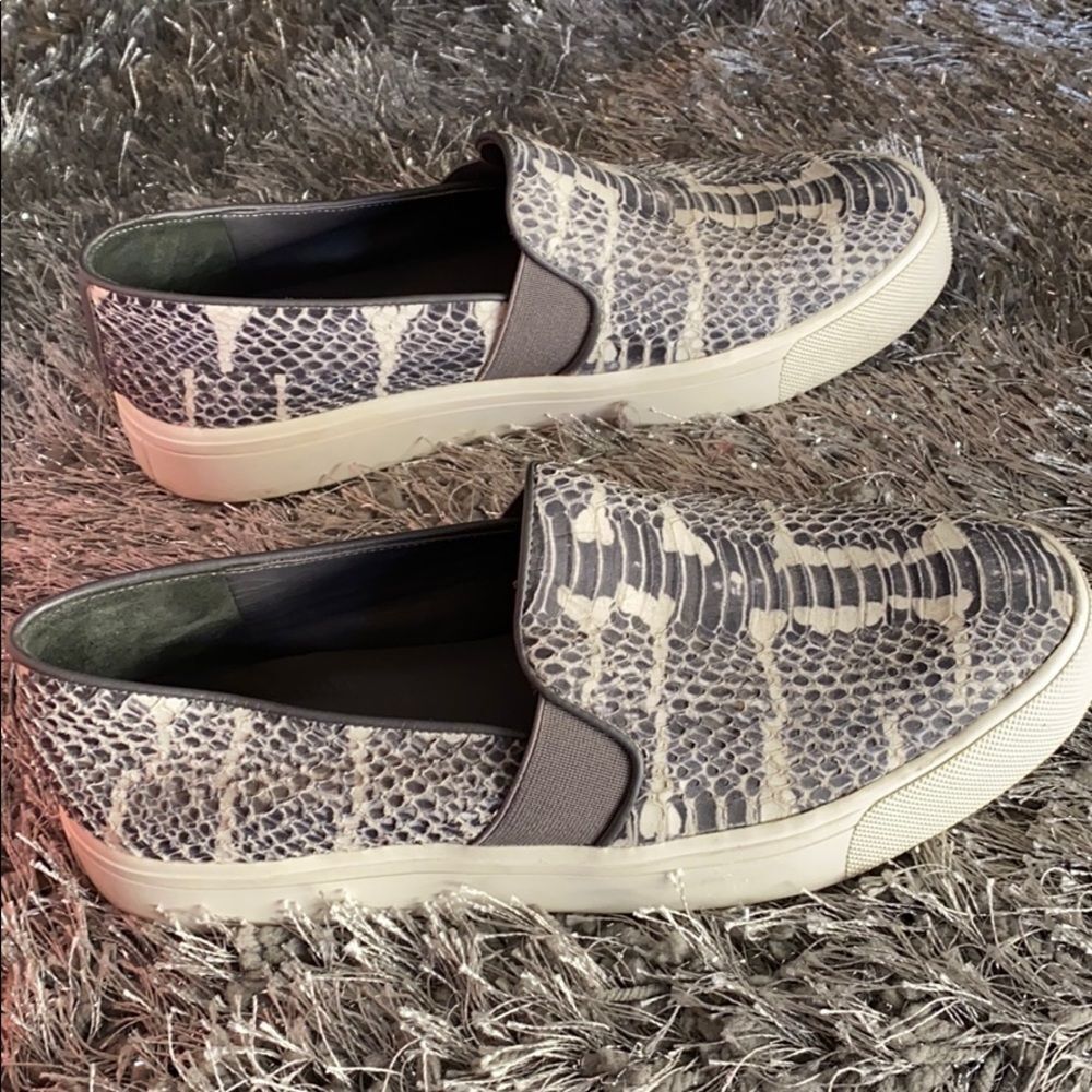 Vince animal print slip ons - Picture 5 of 8